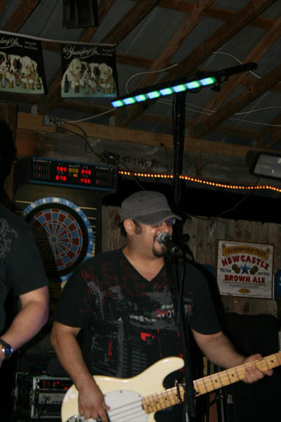 Julian Simonelli - Bassist