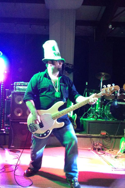 Julian Simonelli - Bassist