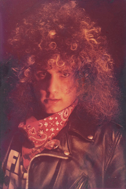 Julian Simonelli - Bassist